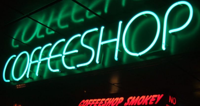 Amsterdam Coffee Shop Kültürü